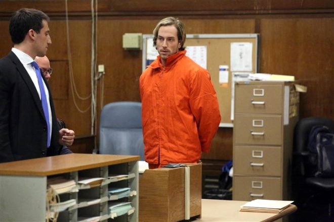 Harçlığını kestiği için babasını 6 kurşunla öldüren cani gencin cezası b galerisi resim 2