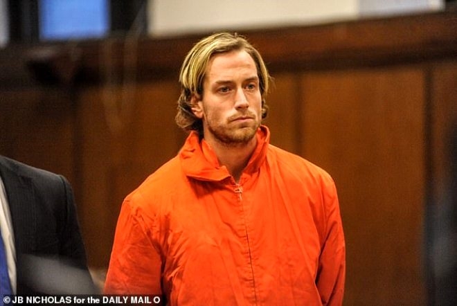 Harçlığını kestiği için babasını 6 kurşunla öldüren cani gencin cezası b galerisi resim 7