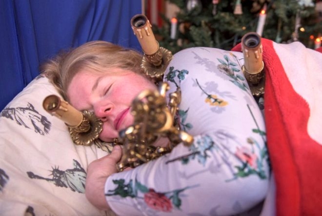 Hayatının ışığını buldu! Avizesiyle evlenecek galerisi resim 5