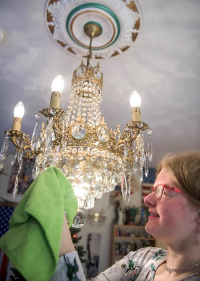 Hayatının ışığını buldu! Avizesiyle evlenecek galerisi resim 7