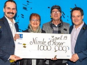 Kitap Arasında Unuttukları Loto Kuponuna Büyük İkramiye Çıktı!