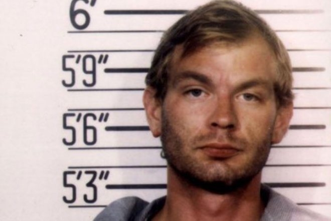 Öldürdüğü kurbanların cinsel organlarını çiğnedi! galerisi resim 12