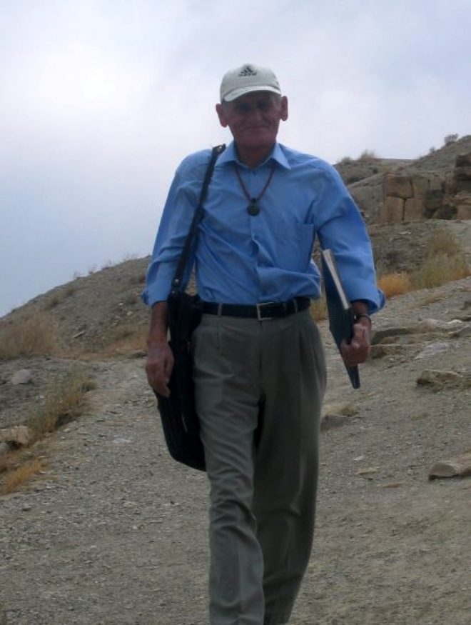 O bir Van'lı! Bu dili konuşup yazabilen dünyadaki tek insan galerisi resim 5