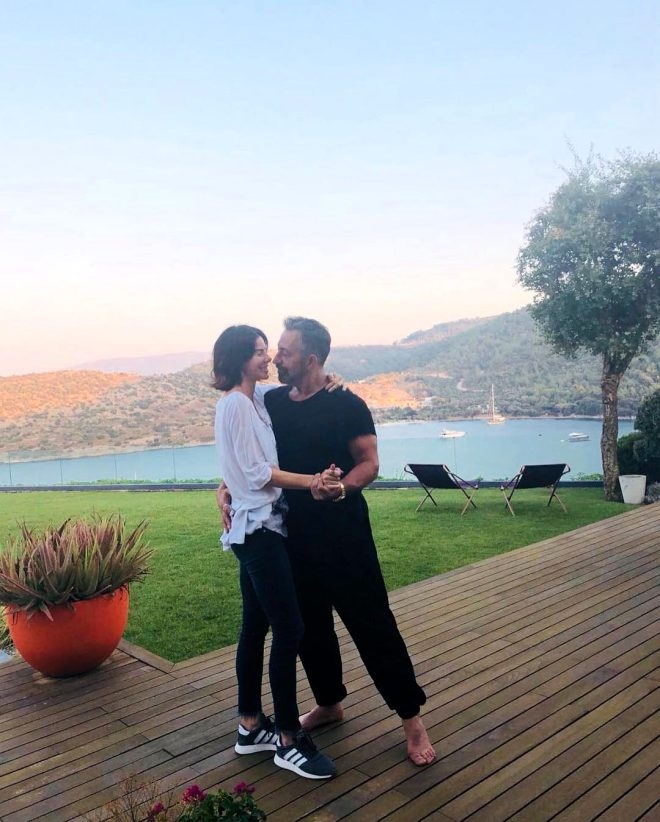 Cem Yılmaz'la ilişkisi biten Defne Samyeli'nden ayrılık sonras galerisi resim 7