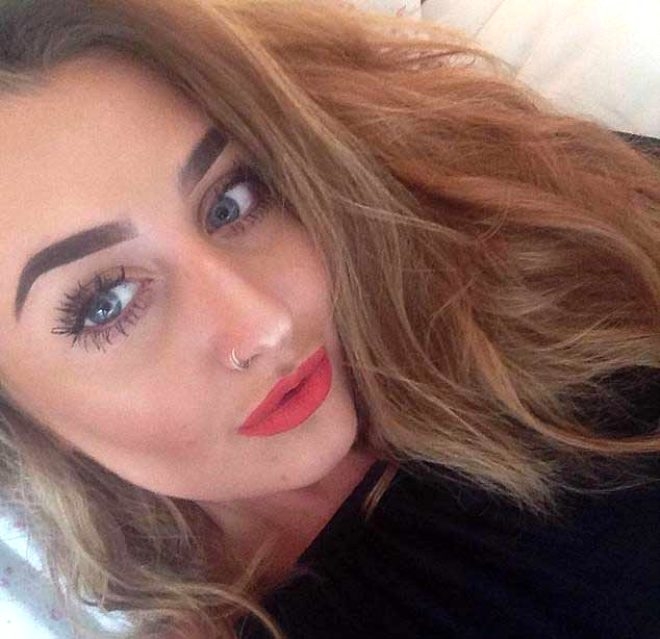 Erkek arkadaşının cep telefonunda gördüğü video yüzünden canına kıydı! galerisi resim 1