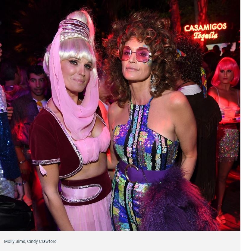 Ünlülerin Cadılar Bayramı kostümleri galerisi resim 7