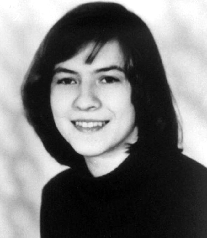 67 kez şeytan çıkarma ayininw maruz kalan genç kız, can verdi! galerisi resim 5