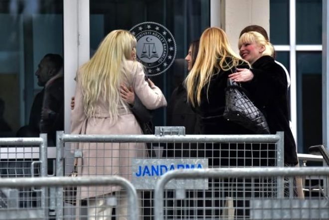 2 ay önce tahliye olan Kedicikler, Adnan Oktar için Silivri'de! galerisi resim 3