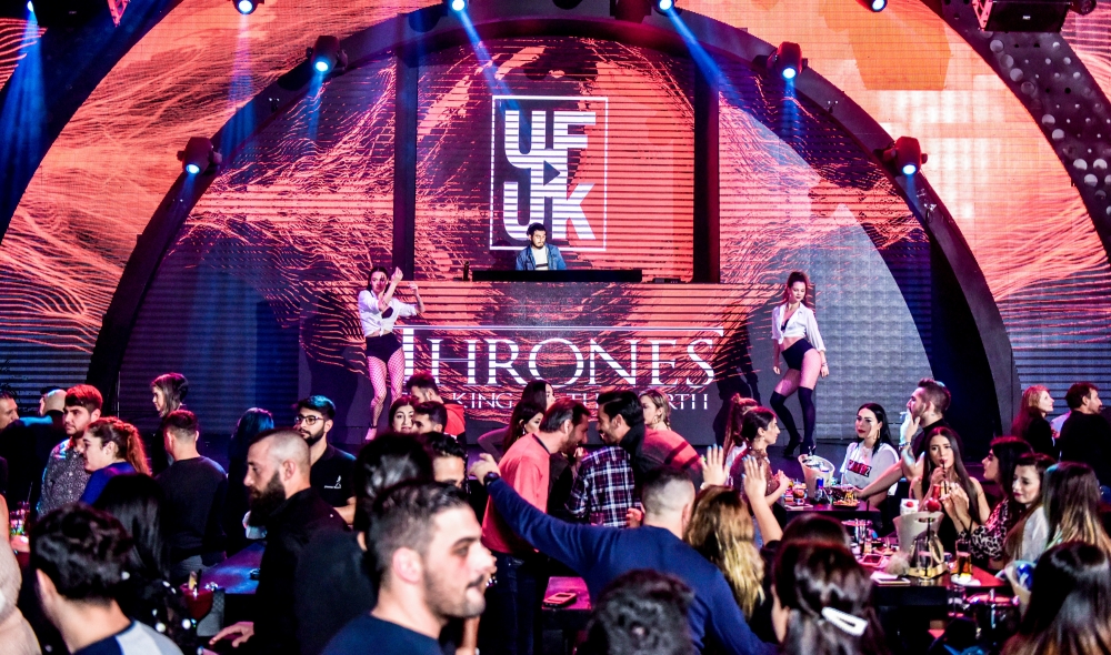 Thrones Club'a renkli şovlar damga vuruyor galerisi resim 7