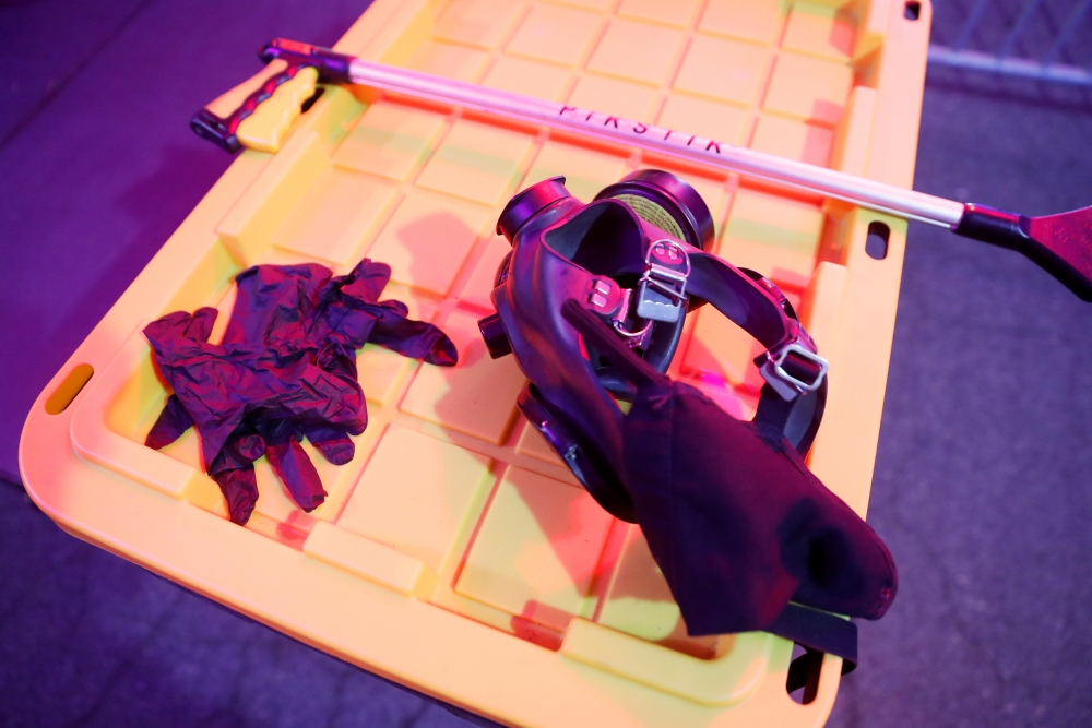 Striptiz kulüplerinde Corona çözümü: Açık havada dans ediyorlar galerisi resim 4