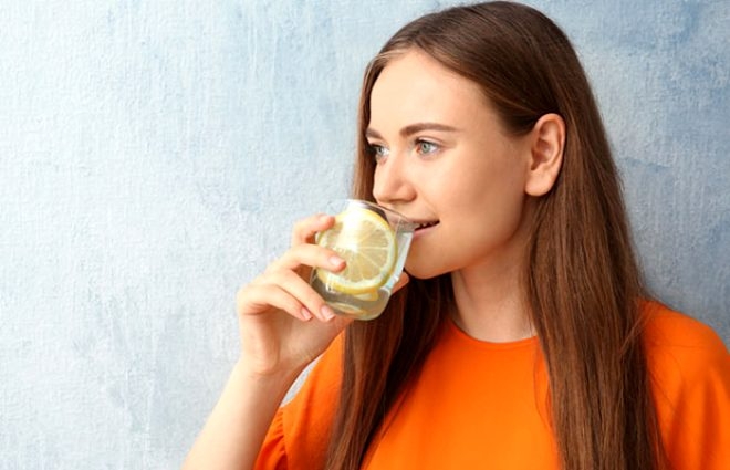 Bağışıklık sistemini demir gibi yapan Limonlu suyun vücuda olan etkisi galerisi resim 5