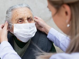 Corona virüsünde yaşlılar neden risk altında?