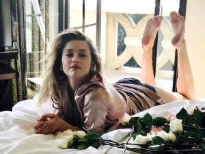 Johnny Depp'in eski eşi:Cinsel organıma kaba davrandı