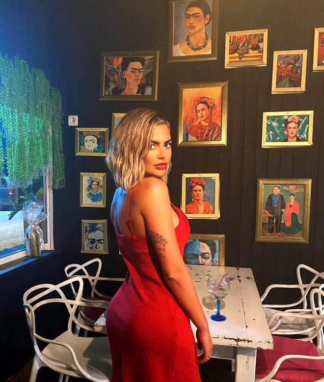 TV yıldızı Megan Barton Hanson ' merak ediyorum' diyerek çıpla galerisi resim 12