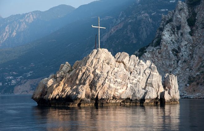 Bu dağa bin yıldır tek bir kadın ayak basmıyor! Sebebi ise 'bekaret galerisi resim 10