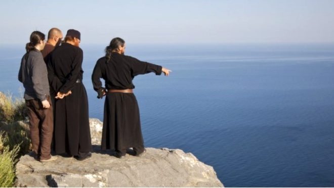 Bu dağa bin yıldır tek bir kadın ayak basmıyor! Sebebi ise 'bekaret galerisi resim 13