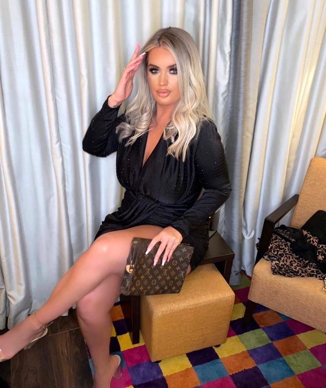 Genç milyoner Jane Park, jet-ski üzerinde verdiği uygunsuz pozla olay ol galerisi resim 14