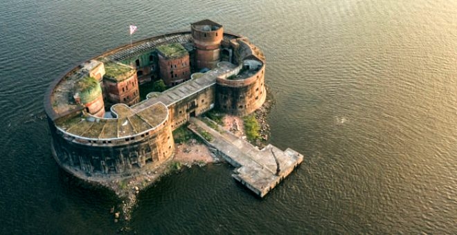 Denizin ortasında sırlarla dolu veba kalesi: Fort Alexander galerisi resim 1