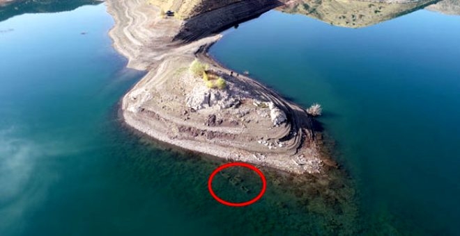 Sular çekilince gün yüzüne çıktı! Köylüler gördükleri manzara karşısında galerisi resim 1