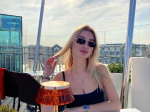 Babası Instagram'ını kapattırmıştı! Coşkun Sabah'ın kızı bomba