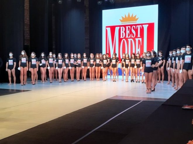 Best Model of Turkey'in 15 yaşındaki kraliçesi Melisa İmrak tartışm galerisi resim 1