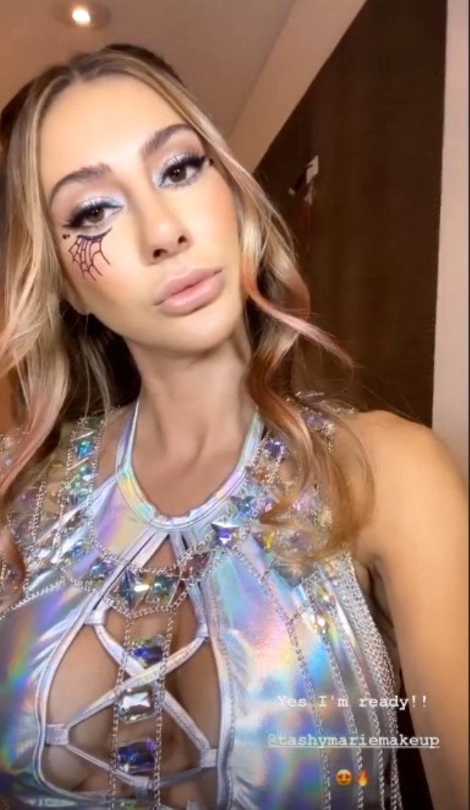 Ne virüs dinliyor ne deprem! Şeyma'nın Cadılar Bayramı paylaşımına  galerisi resim 2