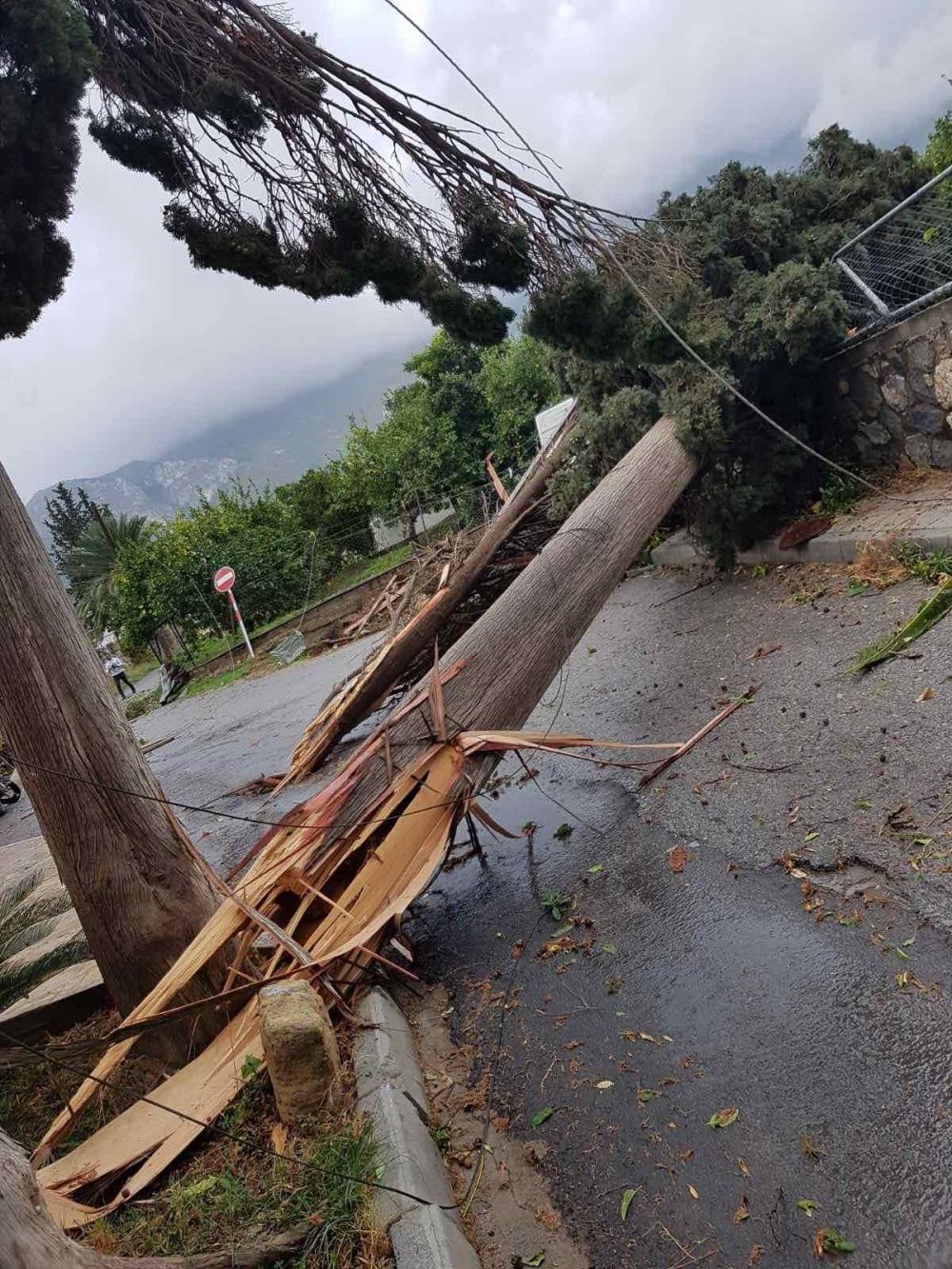 Fotoğraflarla Girne bölgesinde yaşanan felaket... galerisi resim 7