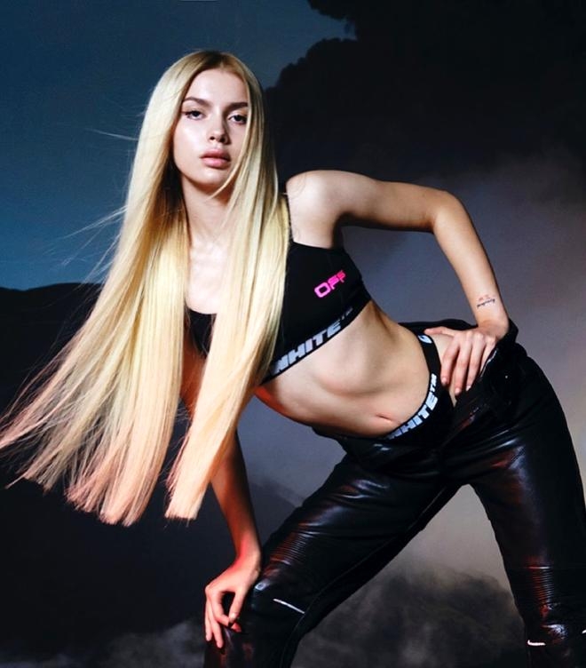 "Korona testim pozitif çıktı" diyen Aleyna'nın heykeli ka galerisi resim 9