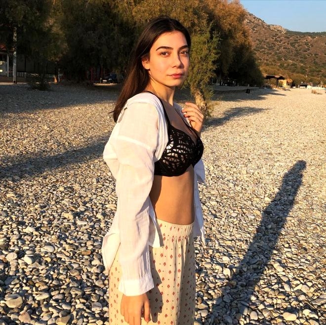 Biz donarken o açıldıkça açıldı! Alemin Kralı Oben, iç çamaşırıyla dışar galerisi resim 2