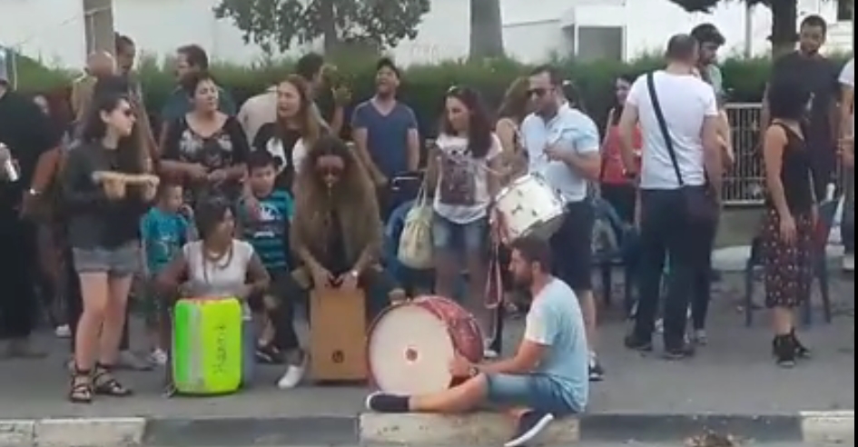 Gençler 3 gündür oradan ayrılmadı galerisi resim 9