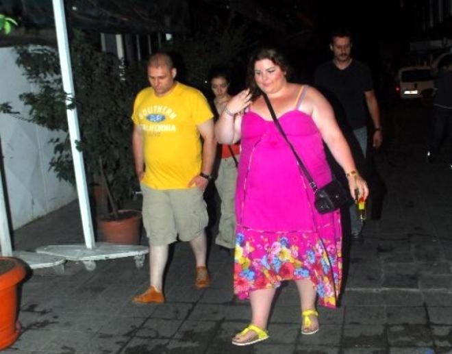 93 kilo veren Pelin Öztekin isyan etti: 100 kilo olan biri aşık olmaz mı galerisi resim 6