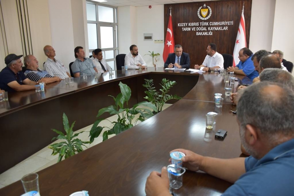 Çavuşoğlu ile Çiftiçler bir arada galerisi resim 3