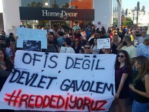 Yüzlerce Genç  Lefkoşa'da Koordinasyon Ofisini #Reddediyor
