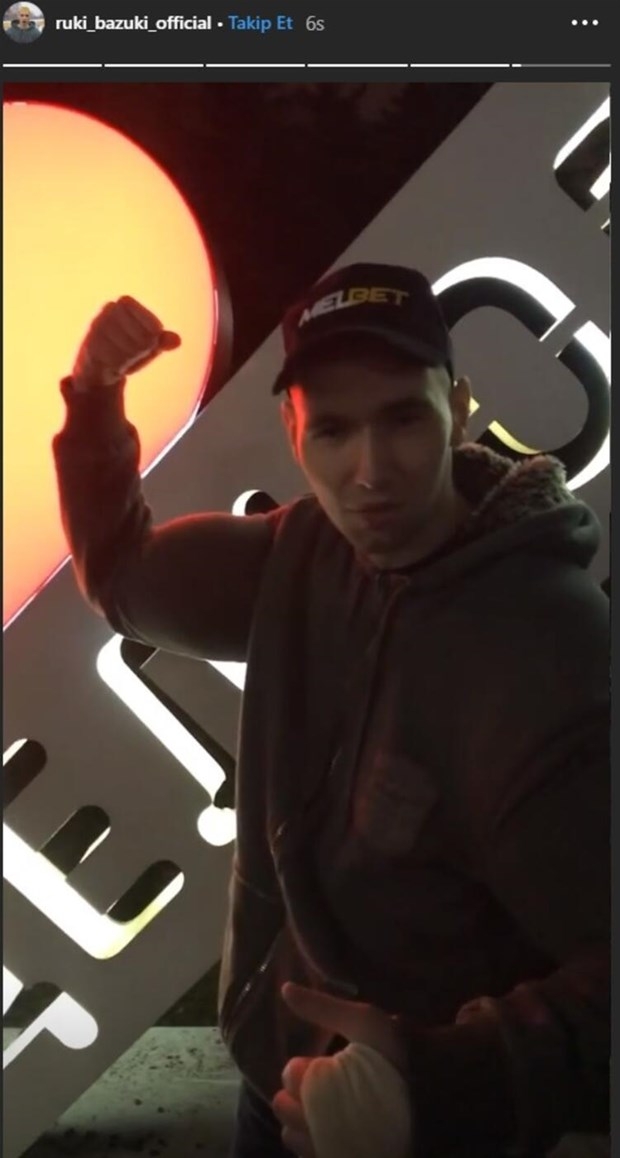 Biceps'e enjekte etti...Kolundan çıkan şoke etti! galerisi resim 13