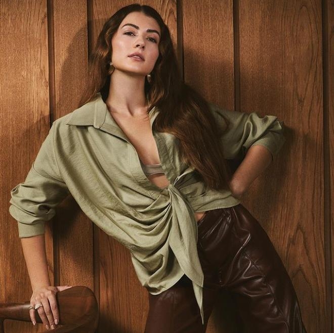 Burcu Özberk itirafıyla sosyal medyayı ikiye böldü: Evlenmeden anne olab galerisi resim 12