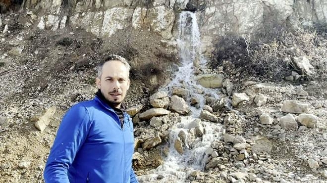 Spil Dağı'ndaki gizemli şelalenin ne kaynağı belli ne de suyun nere galerisi resim 3