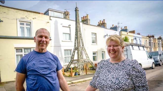 Koronavirüs yüzünden yıl dönümü planları bozulan adam, eşi için Eyfel Ku galerisi resim 5