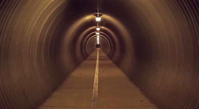 Bakkalı, okulu her şeyi bir arada! Tüm kasaba tek bir binada yaşıyor galerisi resim 6