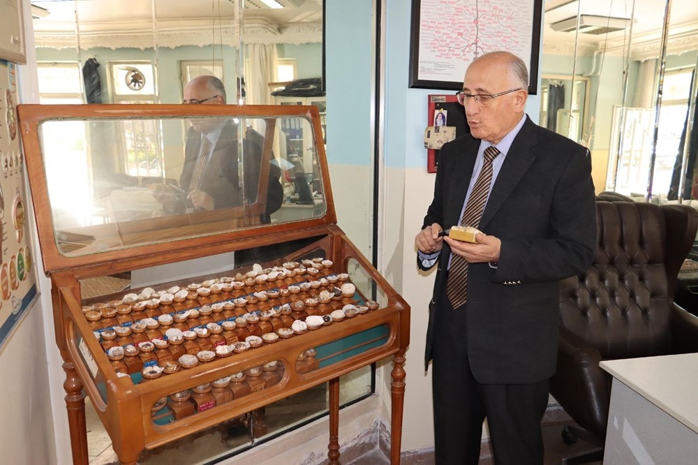 Doktorun ilginç 'taş' koleksiyonu: 2 bin ameliyattan çıkardı galerisi resim 2