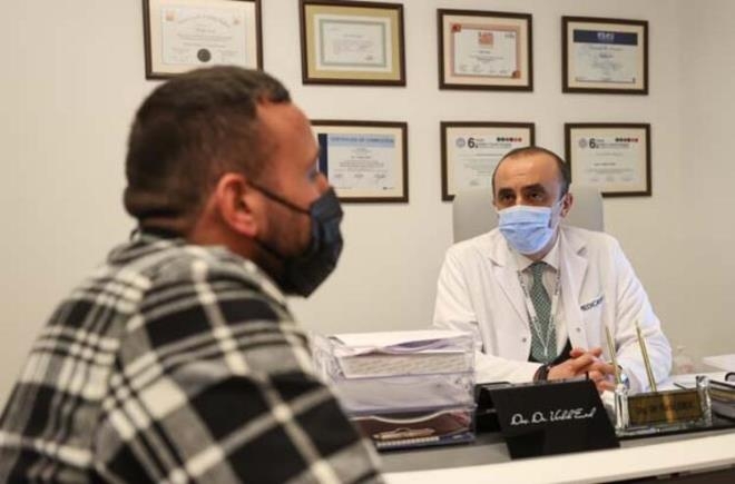 Zor nefes alıp veriyordu! 102 kilo veren gencin son hali inanılmaz galerisi resim 5