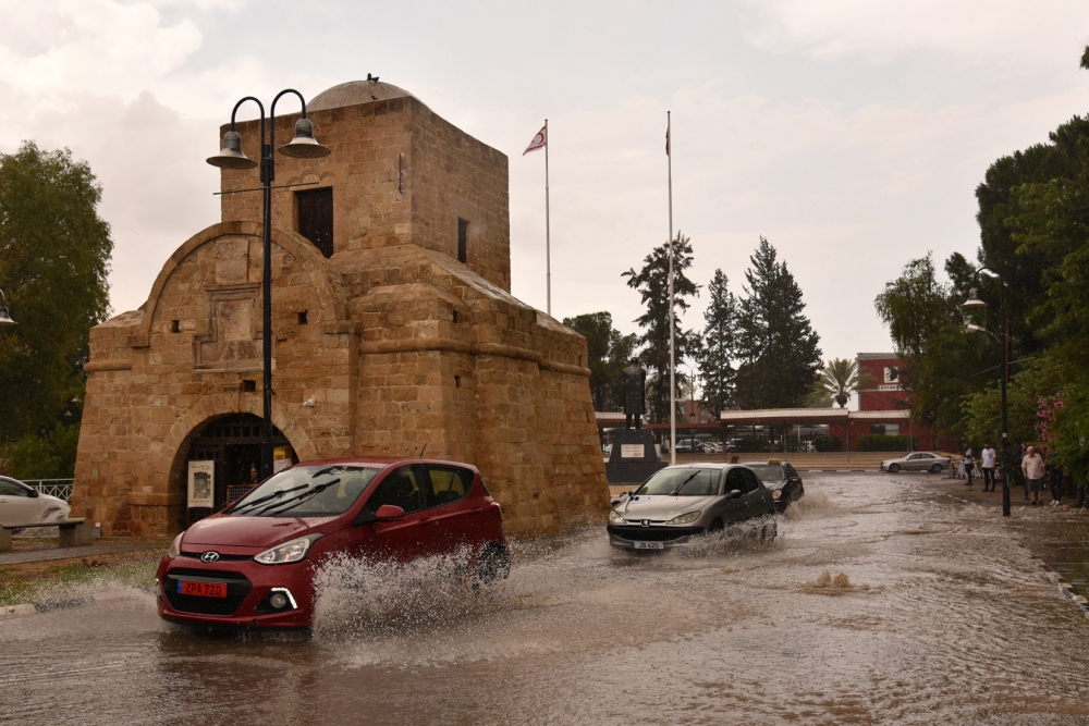 Yaz sağanağı ülkede etkili oluyor… galerisi resim 1