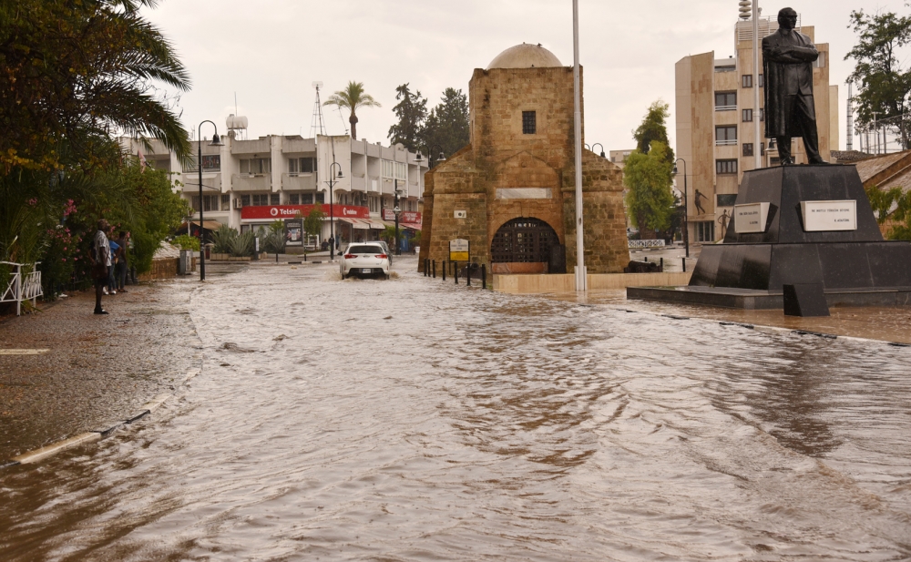 Yaz sağanağı ülkede etkili oluyor… galerisi resim 4