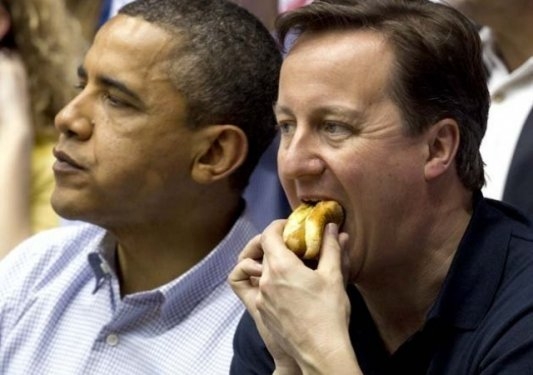 Politikanın ciddiyetini kaybettiği komik anlar galerisi resim 13