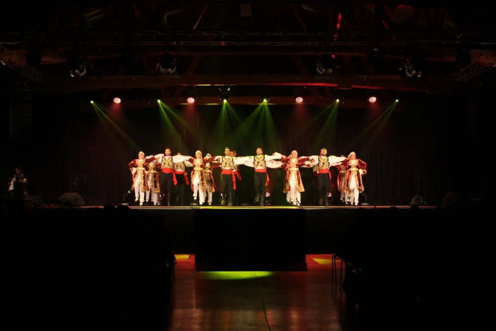Pergamalı folklor ekibinden Fransa çıkarması! galerisi resim 2
