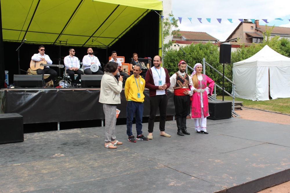 Pergamalı folklor ekibinden Fransa çıkarması! galerisi resim 24