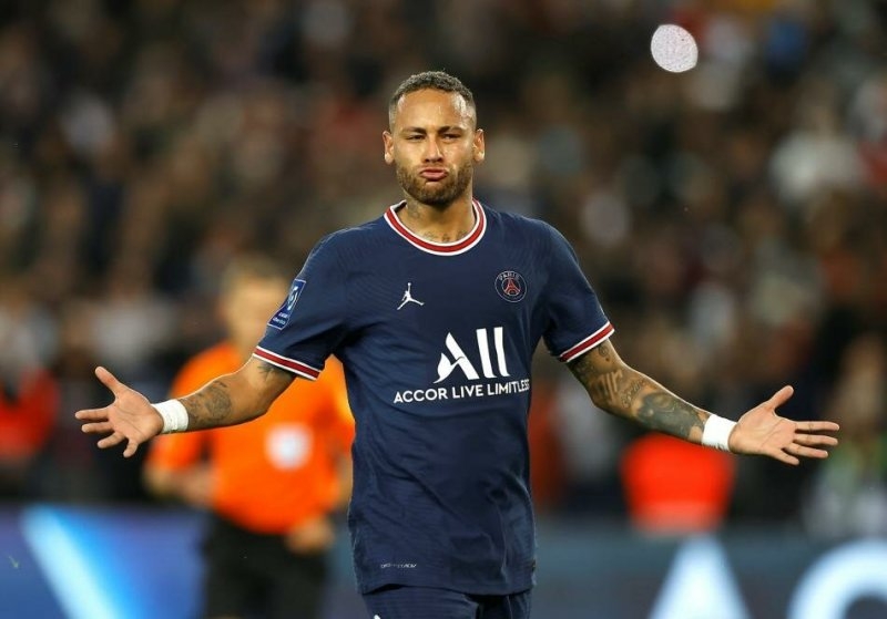 Dünyada en çok kazanan 10 futbolcu galerisi resim 8