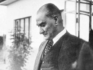 10/11 Kasım 1938 Tarihli Gazete Manşetleri