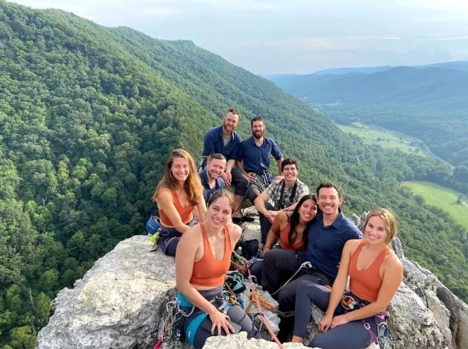 Gelinlikle kayalıklara tırmanan kadın, 5 saatin sonunda unutamayacağı bi galerisi resim 5