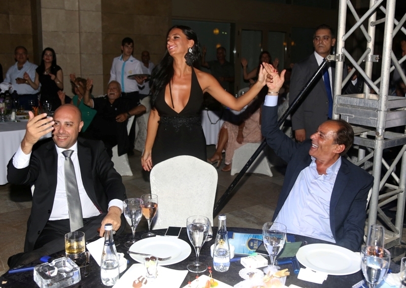 Kıbrıs’tan güzeller geçti! galerisi resim 9