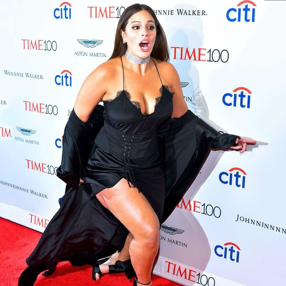 Ünlülerin gerçekten insan olduğunu kanıtlayan kırmızı halı mutlulukları! galerisi resim 10